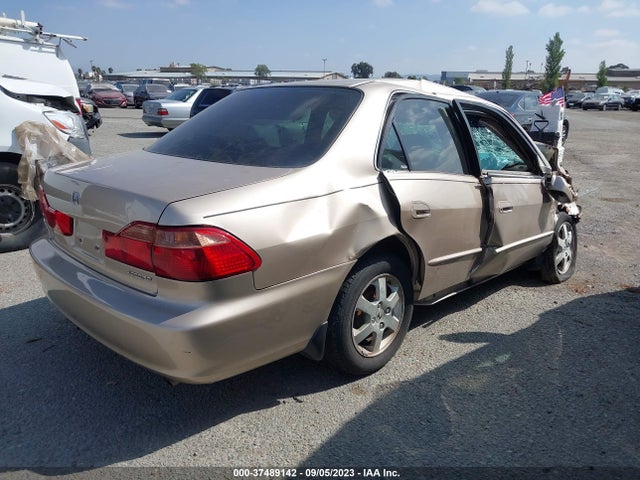 2000 HONDA ACCORD SDN SE VIN: 1HGCG5671YA075629
