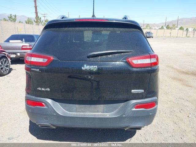 1C4PJMCS8HW563743 Jeep Cherokee Latitude