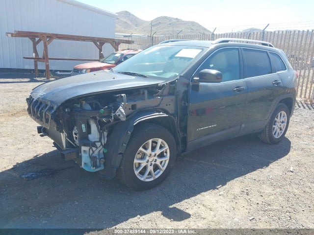 1C4PJMCS8HW563743 Jeep Cherokee Latitude
