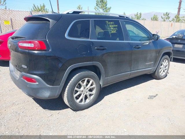 1C4PJMCS8HW563743 Jeep Cherokee Latitude