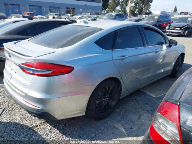 3FA6P0HD0KR134481 Ford FUSION SE
