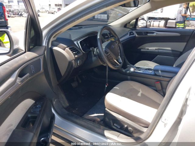 3FA6P0HD0KR134481 Ford FUSION SE
