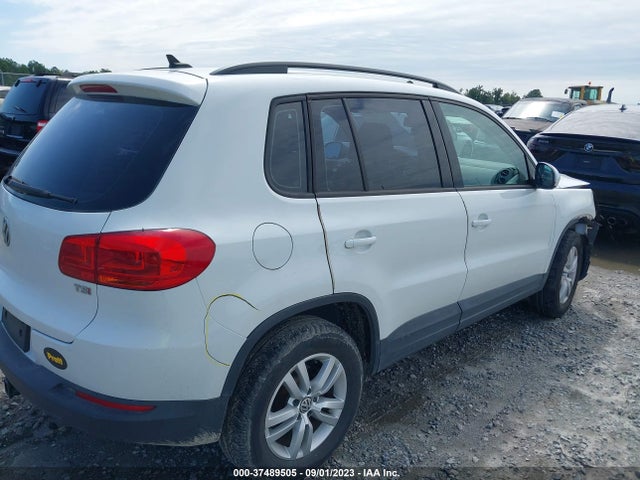 WVGAV7AX2HK001723 Volkswagen TIGUAN S