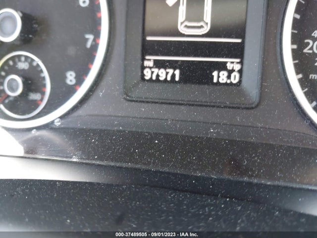WVGAV7AX2HK001723 Volkswagen TIGUAN S