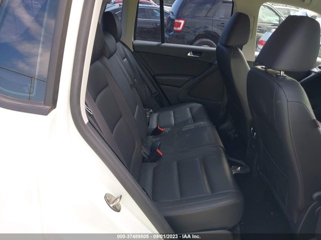 WVGAV7AX2HK001723 Volkswagen TIGUAN S