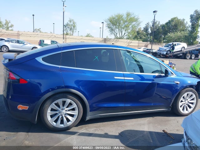 Tesla Model X Long Range 2020 5YJXCAE23LF285868 Image 13