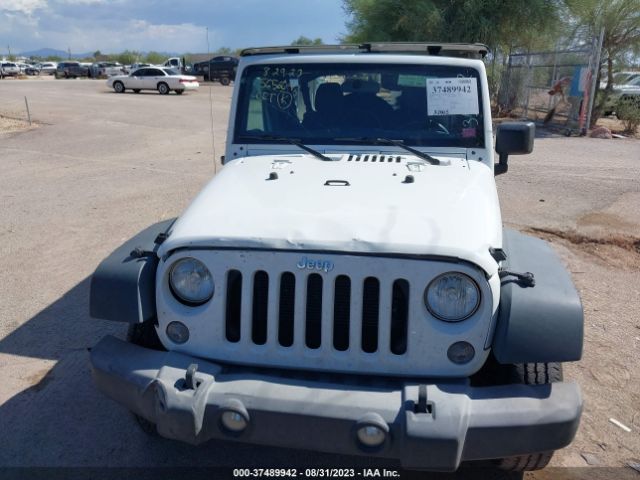1C4BJWDG1GL317262 Jeep Wrangler Unlimited Sport