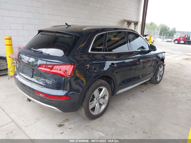 WA1BNAFY3J2038187 Audi Q5 Premium Plus