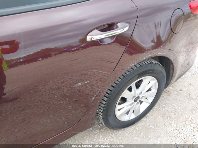 5XXGT4L38KG278472 KIA Optima Lx