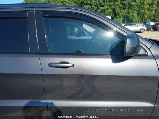 1C4RJFAG6JC469029 Jeep Grand Cherokee Altitude