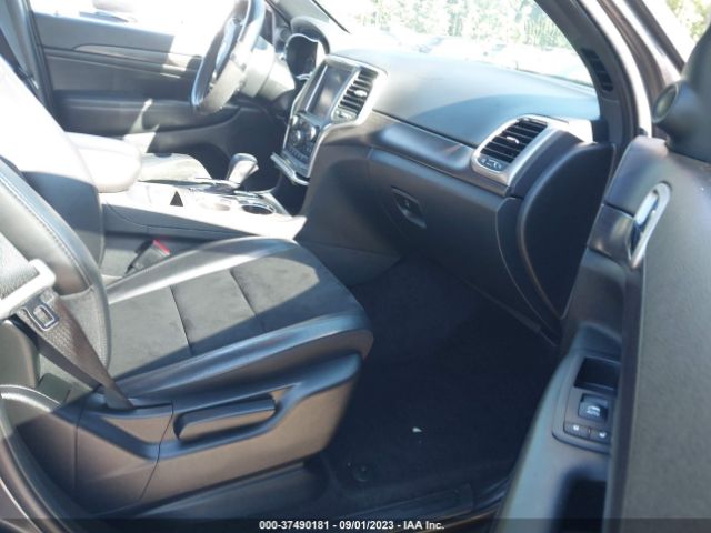 1C4RJFAG6JC469029 Jeep Grand Cherokee Altitude