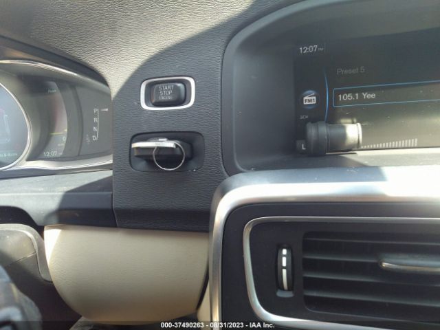 YV140MED1F1213749 Volvo V60 T5 Drive-e Platinum