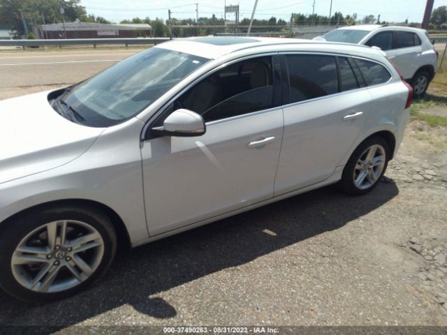 YV140MED1F1213749 Volvo V60 T5 Drive-e Platinum
