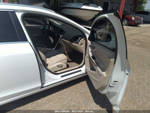 YV140MED1F1213749 Volvo V60 T5 Drive-e Platinum