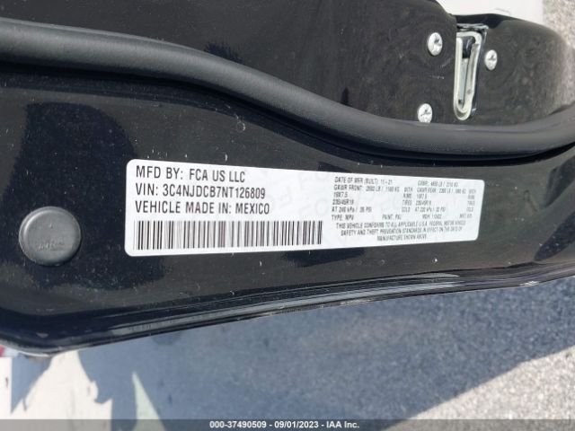 3C4NJDCB7NT126809 Jeep Compass Limited