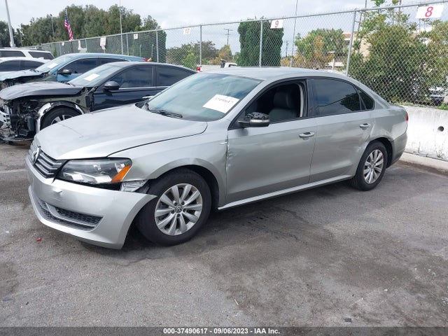1VWAT7A35EC091508 Volkswagen Passat Wolfsburg Ed