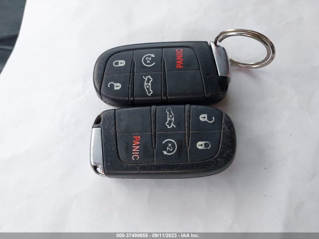 2C3CCAEG6HH591074 Chrysler 300