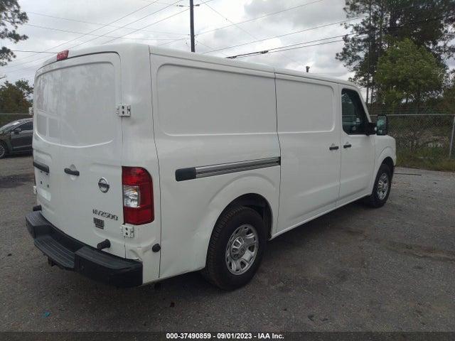 2015 NISSAN NV SV VIN: 1N6AF0KXXFN806238