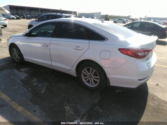 2015 HYUNDAI SONATA 2.4L SE VIN: 5NPE24AF3FH243243