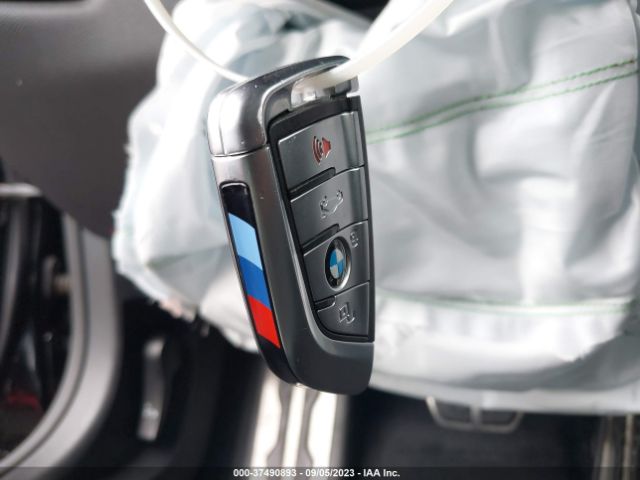 WBSAE0C03LCD53171 BMW M8