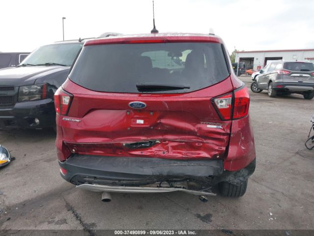 1FMCU9J92KUB77272 Ford Escape Titanium