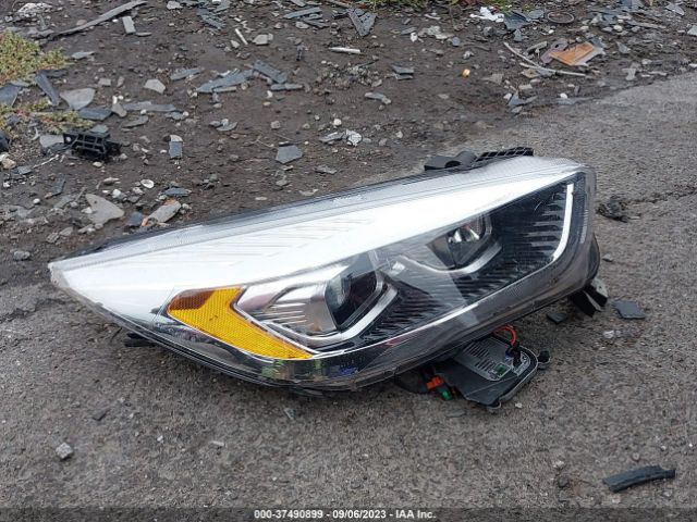 1FMCU9J92KUB77272 Ford Escape Titanium