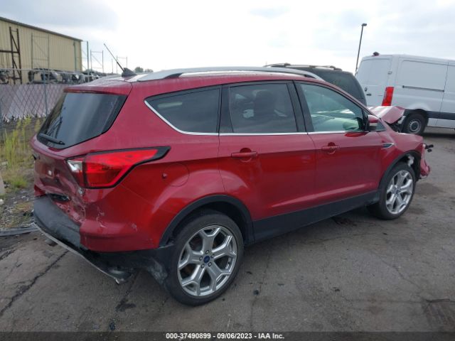 1FMCU9J92KUB77272 Ford Escape Titanium