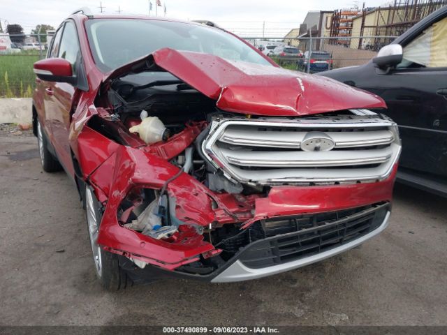 1FMCU9J92KUB77272 Ford Escape Titanium