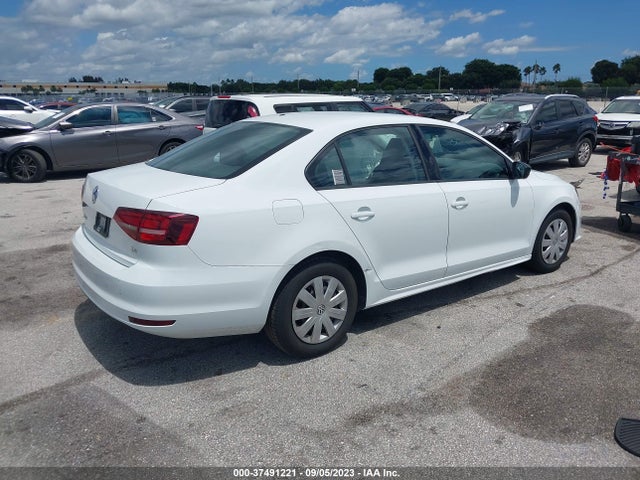 3VW167AJ8GM397609 Volkswagen Jetta Sedan 1.4t S
