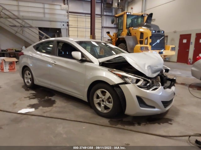 2015 HYUNDAI ELANTRA SE VIN: 5NPDH4AE1FH567342