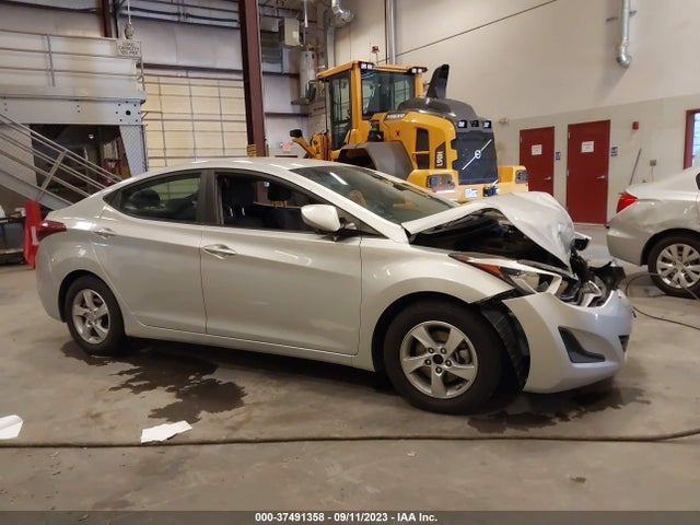 2015 HYUNDAI ELANTRA SE VIN: 5NPDH4AE1FH567342