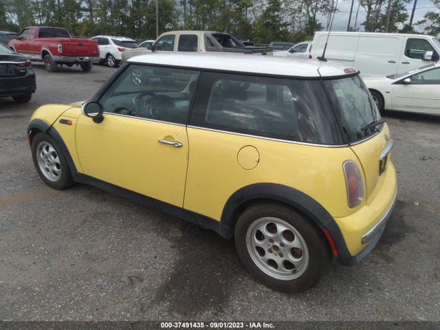 2003 MINI COOPER HARDTOP WMWRC33433TE15007 Photo 2