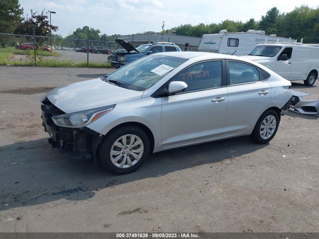 Hyundai ACCENT SE 2018 3KPC24A37JE031357 Image 2