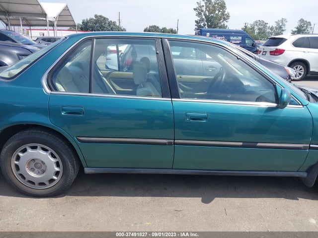 1992 HONDA ACCORD EX VIN: 1HGCB7670NA219080