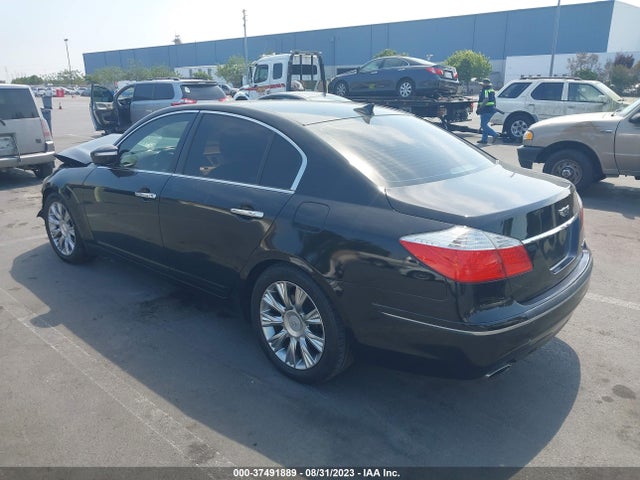 2011 HYUNDAI GENESIS VIN: KMHGC4DE4BU115677