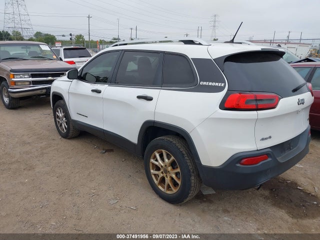 1C4PJMCB4FW510048 Jeep Cherokee Latitude