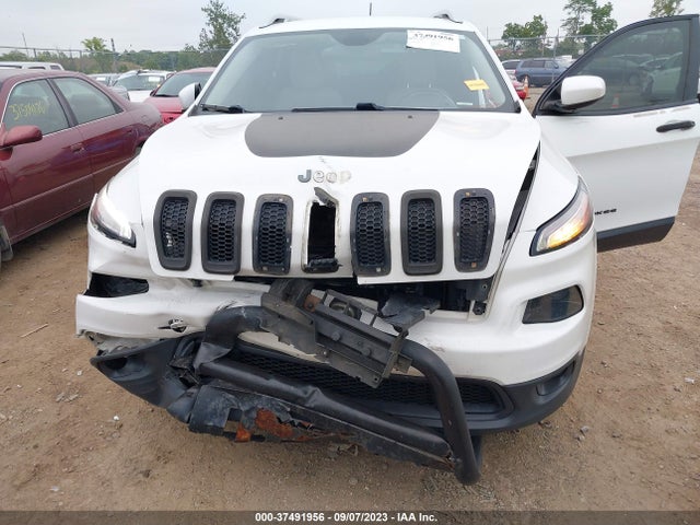 1C4PJMCB4FW510048 Jeep Cherokee Latitude
