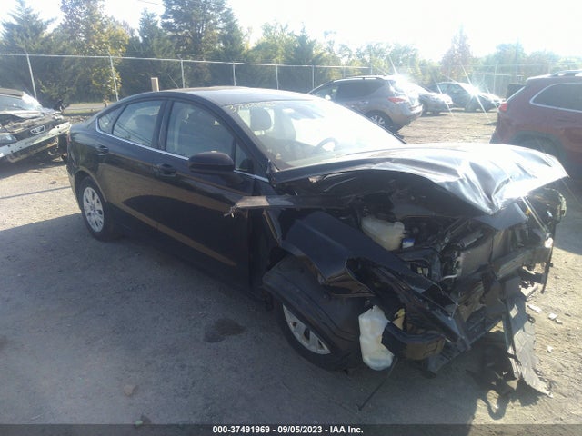 2019 FORD FUSION S VIN: 3FA6P0G78KR194665
