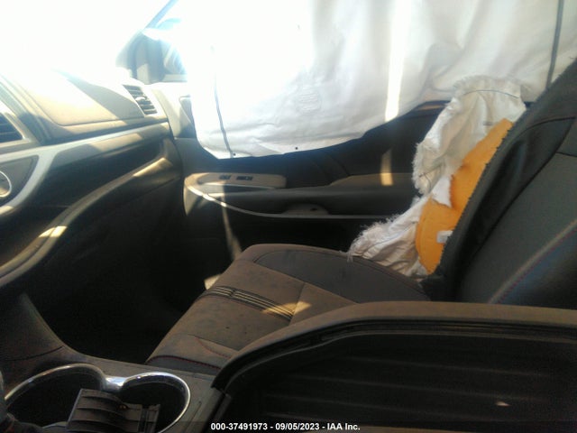 Toyota Highlander Se/xle 2019 5TDKZRFHXKS324492 Image 5