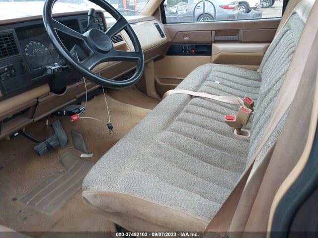 1988 GMC GMT-400 C2500 VIN: 1GTFC24K9JZ509977