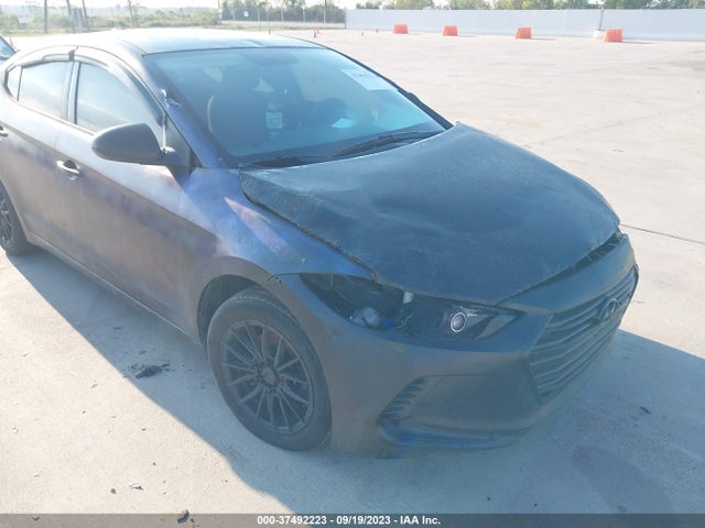 2018 HYUNDAI ELANTRA SEL VIN: 5NPD84LF8JH253640