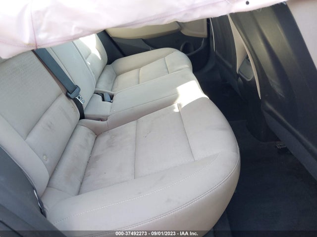 2017 HYUNDAI ELANTRA SE VIN: KMHD84LF4HU402279