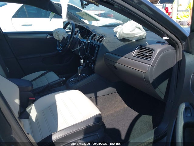 3VWD17AJ5GM419304 Volkswagen Jetta Sedan 1.8t Sport