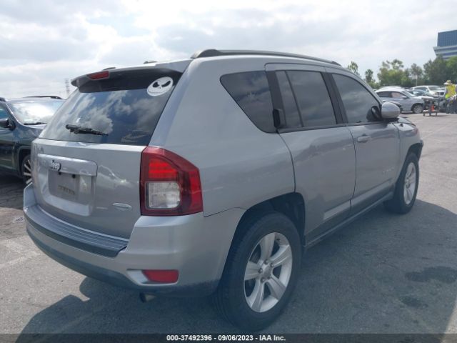 1C4NJCEA7GD633149 Jeep Compass Latitude