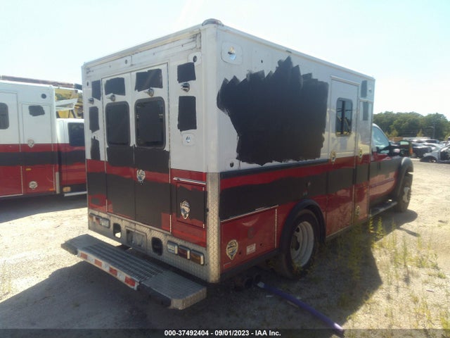 2015 Ford F-450, VIN: 1FD0X4HT2FEB56744