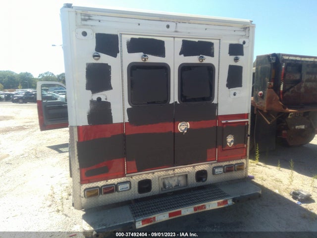 2015 Ford F-450, VIN: 1FD0X4HT2FEB56744