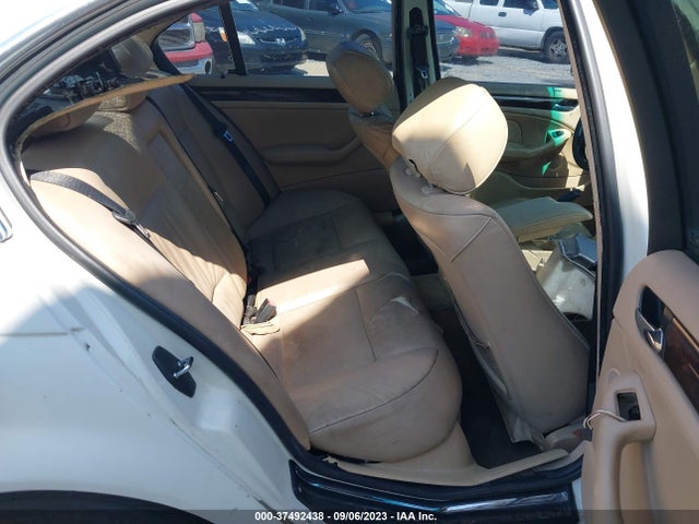 2004 BMW 3 SERIES 330I VIN: WBAEV534X4KM37062