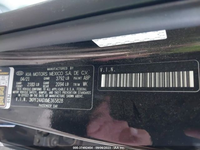 3KPF24ADXME365828 KIA Forte Lxs