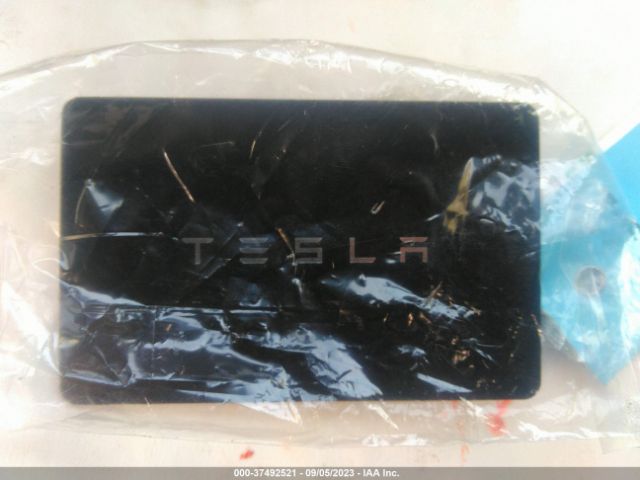 5YJ3E1EAXPF432774 Tesla MODEL 3