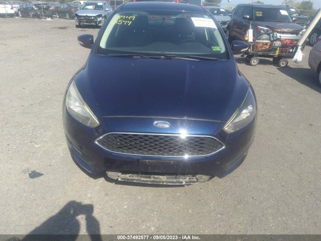 2016 FORD FOCUS SE VIN: 1FADP3F24GL324266